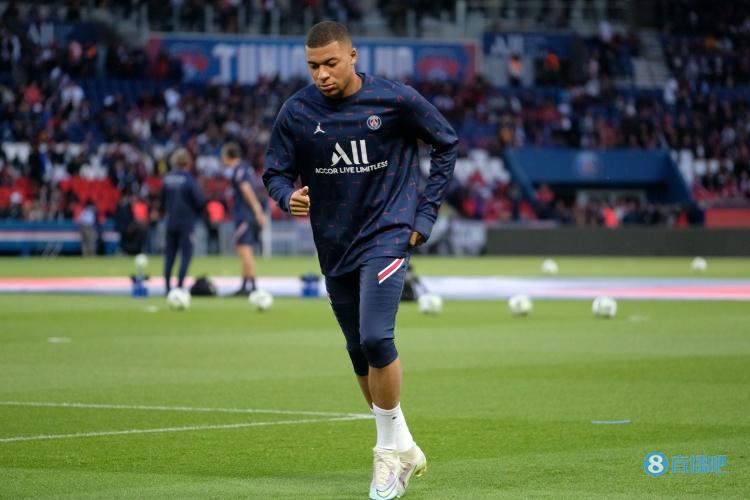 凯尔：比赛中阿德耶米被挑衅但保持了冷静，这说明他又成长了（凯尔：阿德耶米遭挑衅仍冷静应对，展现出进一步的成熟）